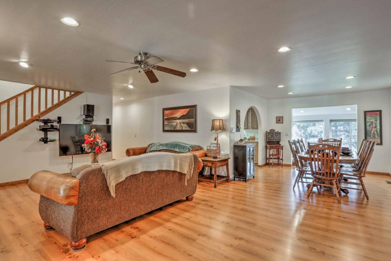 Lakeside Home With Game Room, Yard, Deck And Fireplace Pinetop-Lakeside Esterno foto
